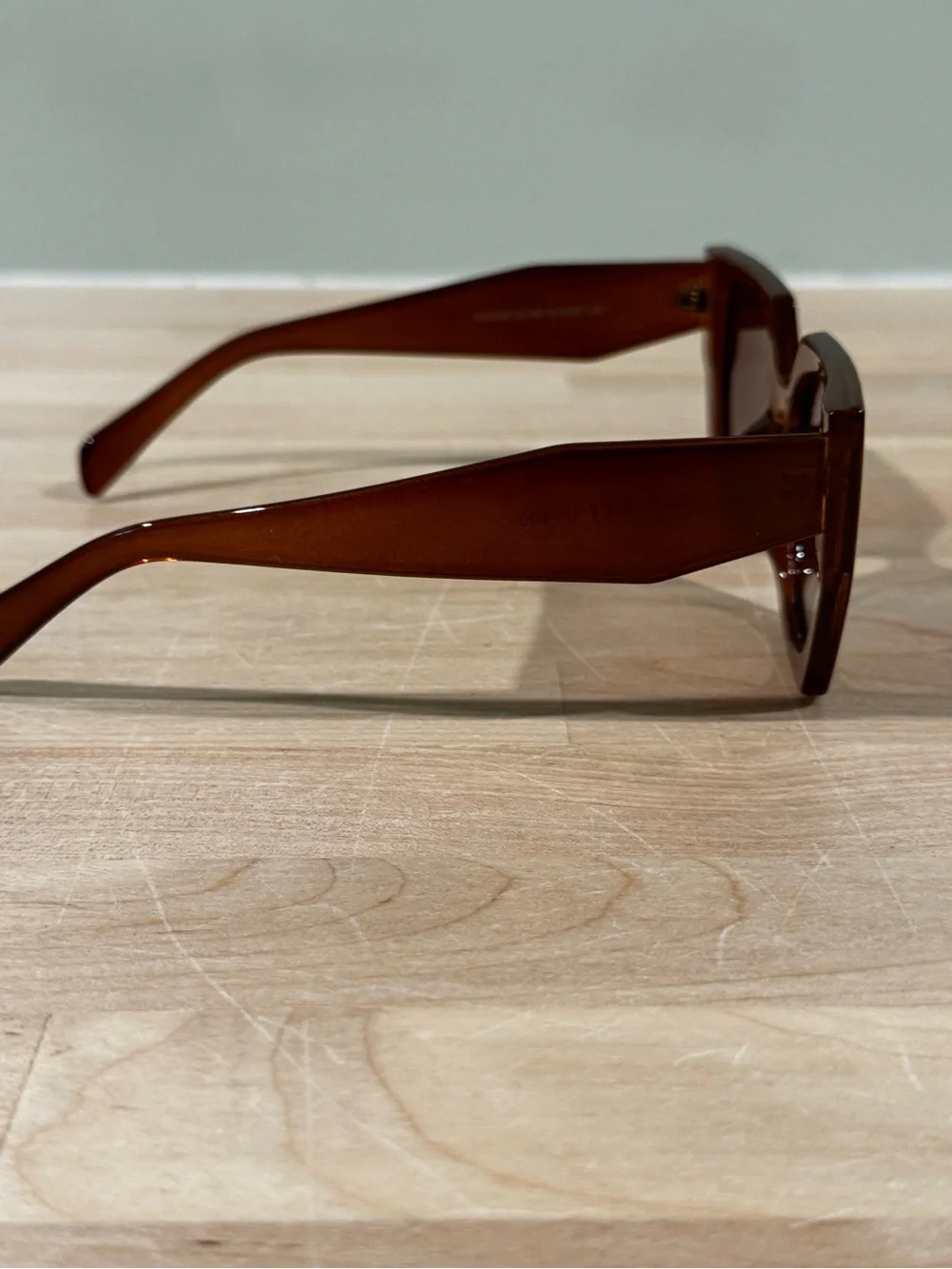SOJOS Women's Brown Cat-Eye Sunglasses - Fashion Polarized Shades